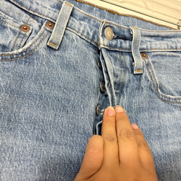 Levi’s 501 Women’s High Rise Distressed Straight Jeans Blue Size 25 - Picture 4 of 9